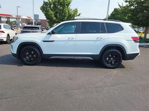 2025 Volkswagen Atlas 2.0T Peak Edition