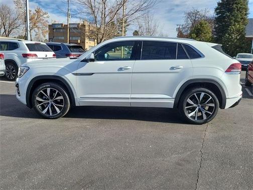 2024 Volkswagen Atlas Cross Sport 2.0T SEL Premium R-Line