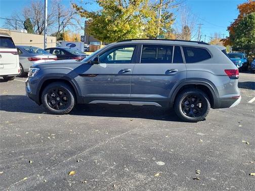 2026 Volkswagen Atlas 2.0T Peak Edition