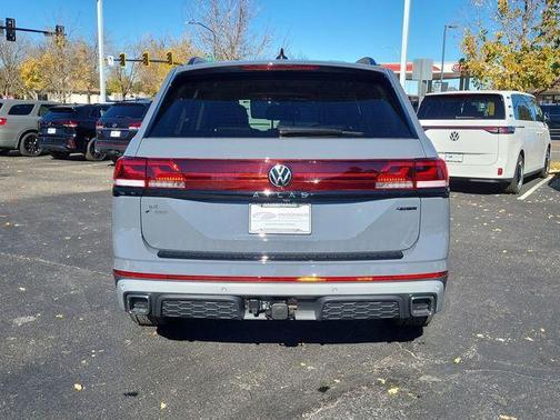 2026 Volkswagen Atlas 2.0T Peak Edition