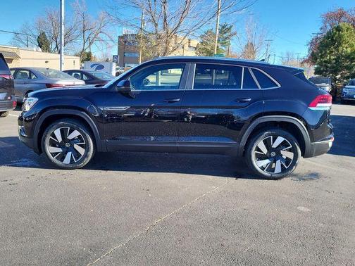 2026 Volkswagen Atlas Cross Sport 2.0T SE