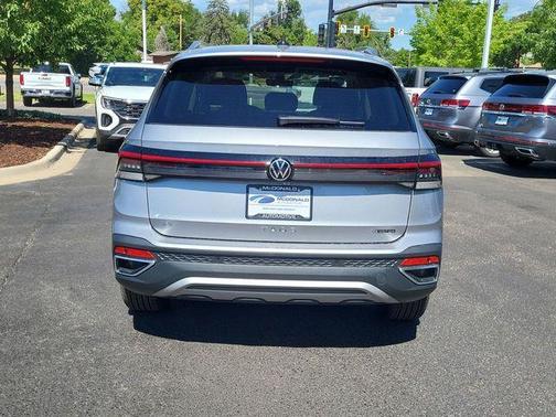 2025 Volkswagen Taos 1.5T SE