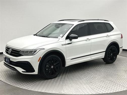 2022 Volkswagen Tiguan 2.0T SE R-Line Black