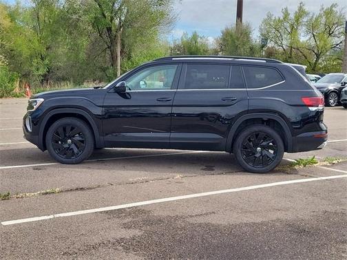 2025 Volkswagen Atlas 2.0T SE