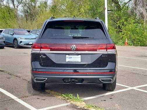 2025 Volkswagen Atlas 2.0T SE