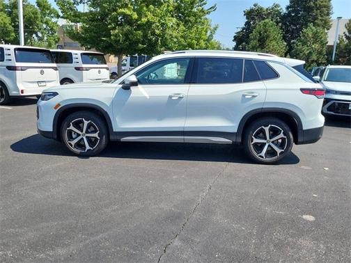 2025 Volkswagen Tiguan 2.0T SE
