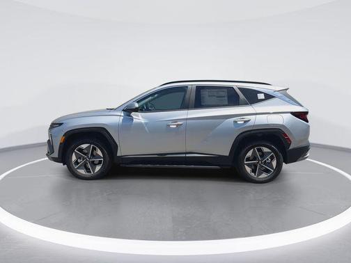 Shimmering Silver 2026 Hyundai TUCSON SEL