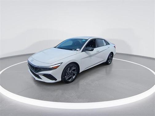2025 Hyundai ELANTRA Sport
