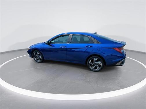 2025 Hyundai ELANTRA HEV SEL Sport