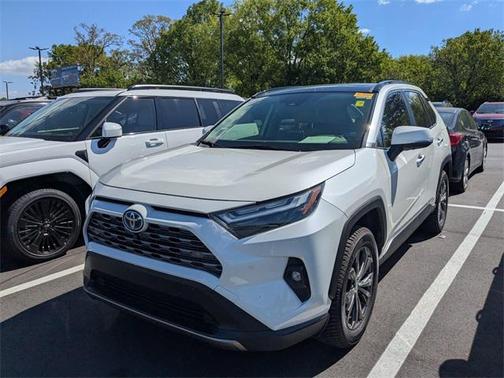 2022 Toyota RAV4 Hybrid SE