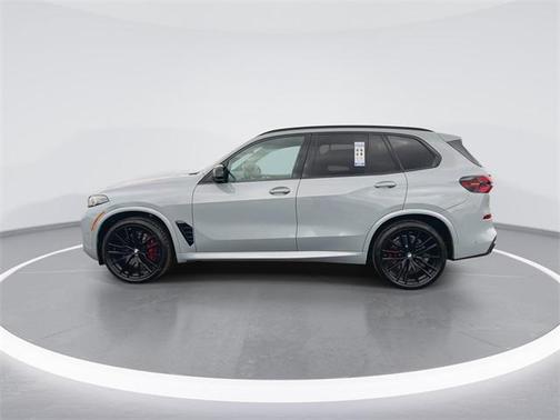 2025 BMW X5 M60i