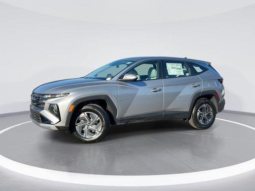 Shimmering Silver 2026 Hyundai TUCSON Hybrid Blue SE