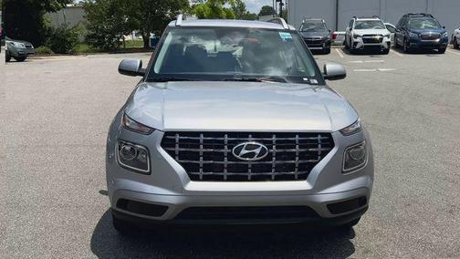 Shimmering Silver 2026 Hyundai VENUE SEL