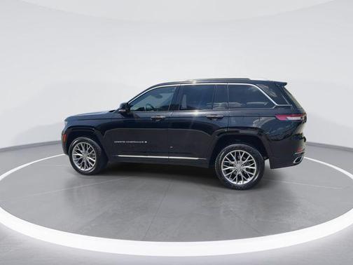 Diamond Black Crystal Pearlcoat 2022 Jeep Grand Cherokee Summit