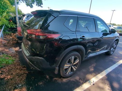 2022 Nissan Rogue SL