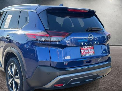 2022 Nissan Rogue SL