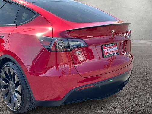2023 Tesla Model Y Performance