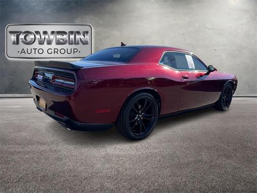 2017 Dodge Challenger SXT