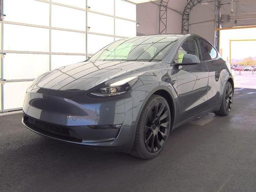 2023 Tesla Model Y Long Range