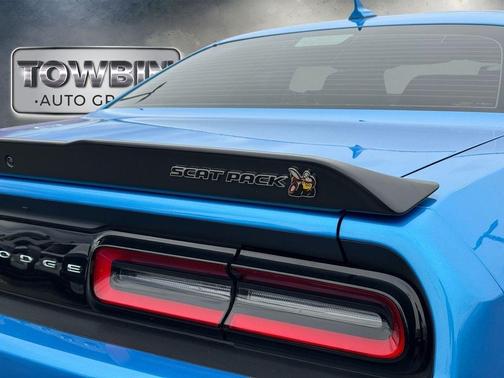 B5 Blue Pearlcoat 2023 Dodge Challenger R/T Scat Pack