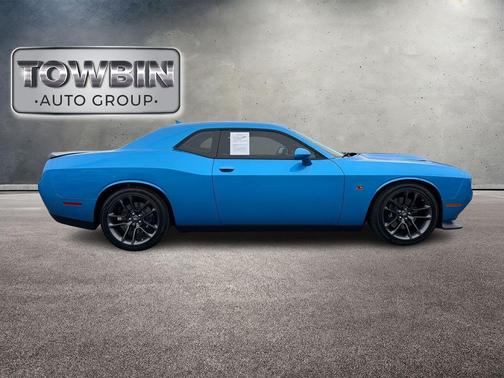 B5 Blue Pearlcoat 2023 Dodge Challenger R/T Scat Pack