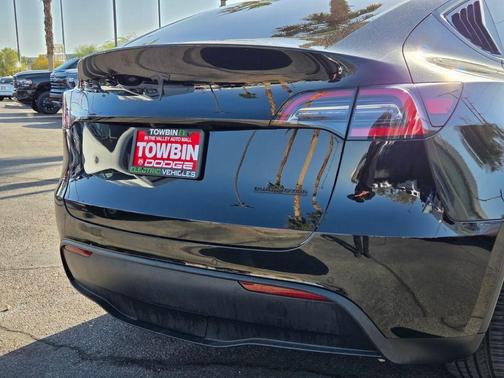 Black 2021 Tesla Model Y Long Range
