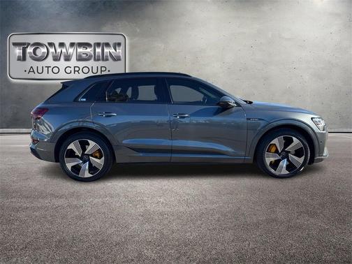 2019 Audi e-tron Prestige