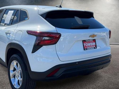 2024 Chevrolet Trax LS