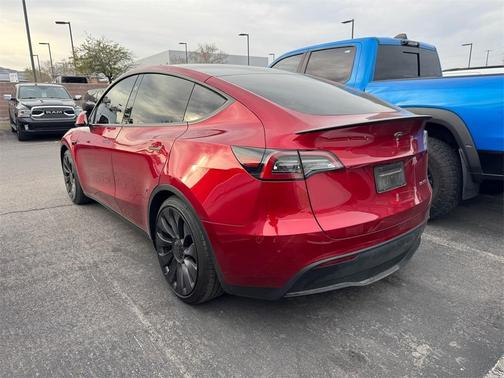 2024 Tesla Model Y Performance