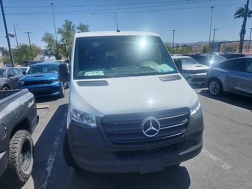 2023 Mercedes-Benz Sprinter 2500 144 WB Standard Roof Passenger