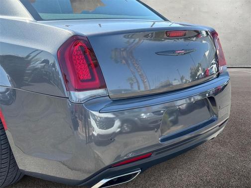 2022 Chrysler 300 S