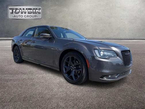 2022 Chrysler 300 S