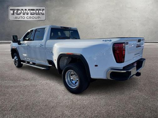2024 GMC Sierra 3500 SLT