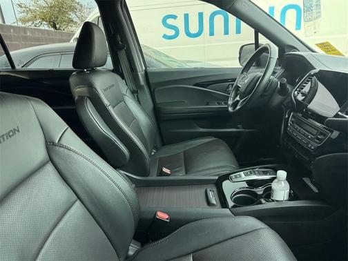 2022 Honda Pilot Black Edition