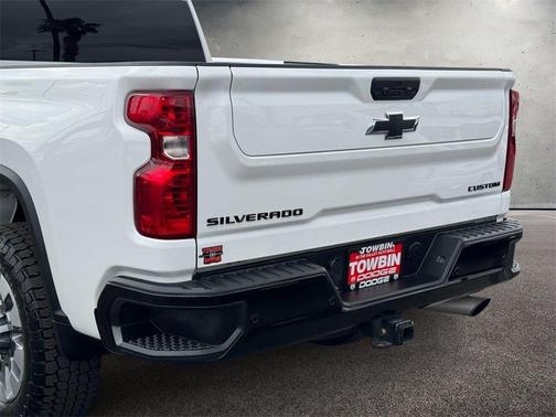 2024 Chevrolet Silverado 2500 Custom