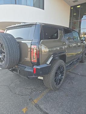 2024 GMC HUMMER EV SUV 2X