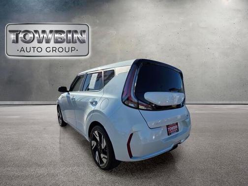 White 2023 Kia Soul GT-Line 2.0L