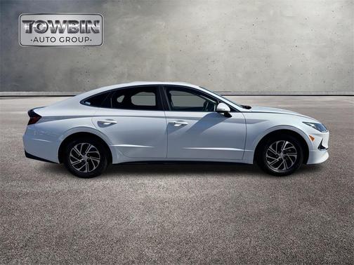 2022 Hyundai SONATA Hybrid Blue