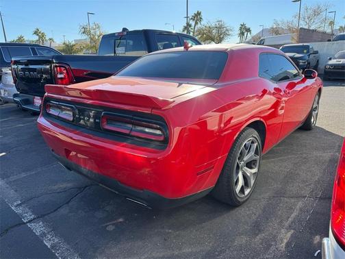 2015 Dodge Challenger SXT