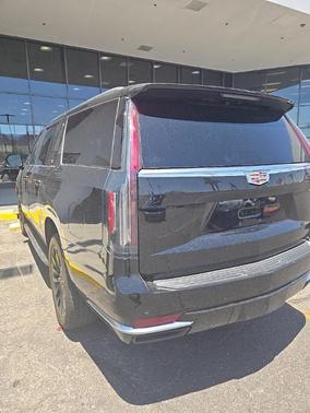 2022 Cadillac Escalade ESV Luxury