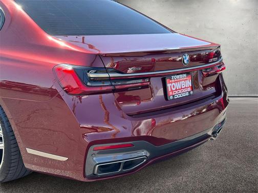 2021 BMW M760 i xDrive