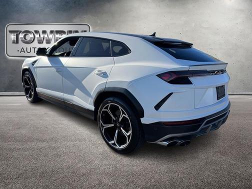 2019 Lamborghini Urus Base