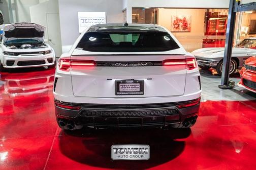 Bianco Icarus Metallic 2019 Lamborghini Urus Base