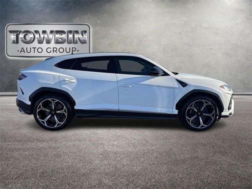 2019 Lamborghini Urus Base