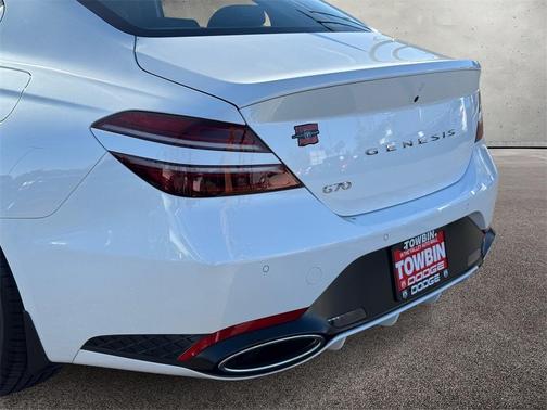 2024 Genesis G70 2.5T