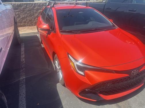 2024 Toyota Corolla Hatchback SE
