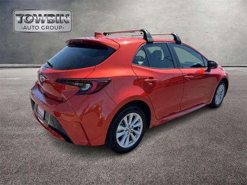 2024 Toyota Corolla Hatchback SE