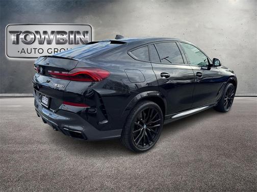 2022 BMW X6 M50i