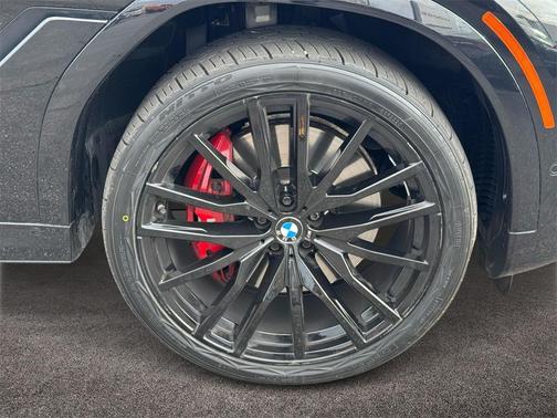 2022 BMW X6 M50i