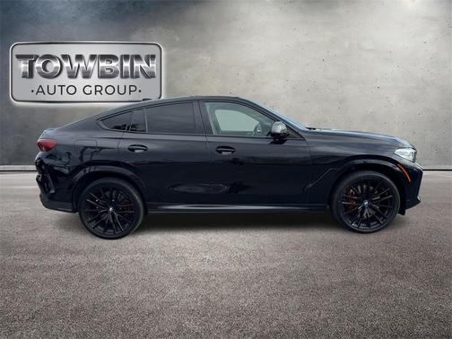 2022 BMW X6 M50i